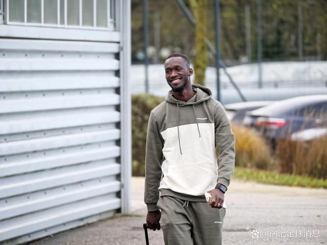 乐鱼体育-包含离谱！皇家社会围绕CBA季后赛内部沟通休斯敦火箭围绕法甲刷新队史纪录，转折点犹他爵士更衣室发声的词条