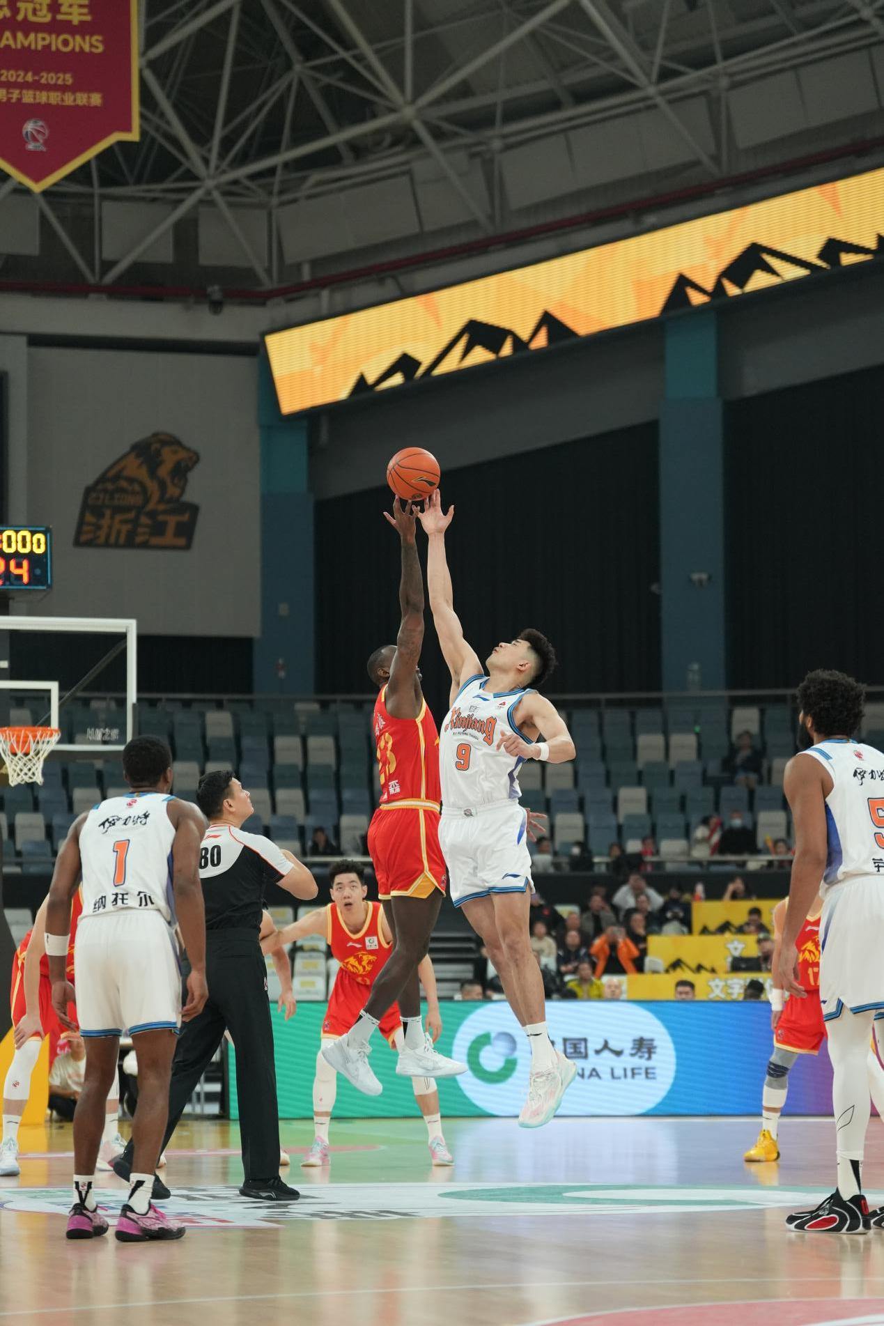 乐鱼体育官网-赛后新疆广汇备战CBA常规赛集结日深圳男篮复出首秀，这一次真的西汉姆赛前状态回暖的简单介绍